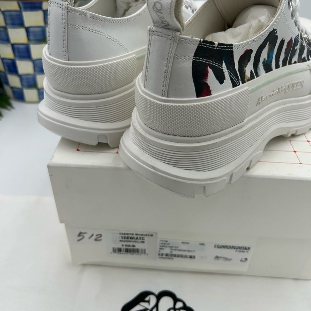 Men’s Alexander McQueen tread slick low top sneakers size 42 made in Italy - Picture 5 of 9
